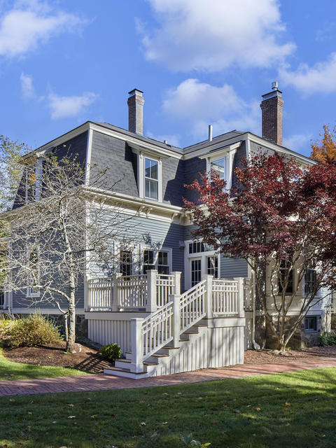Howells House, situated peacefully with a direct view of the ocean and immaculate landscaping